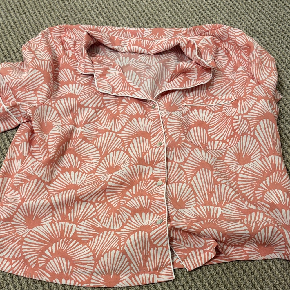 Tommy Bahama Coral and Cream Sleepwear